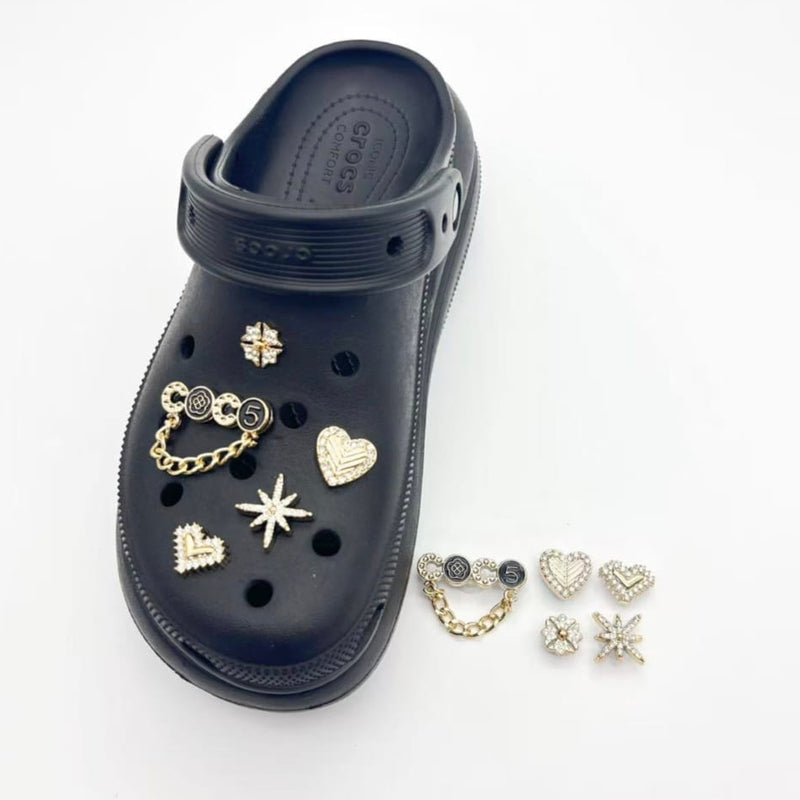 Crocs Pins - 1658