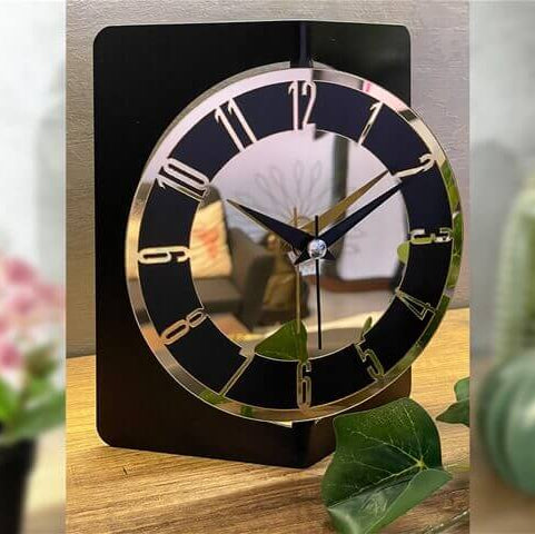 METAL TABLE CLOCK