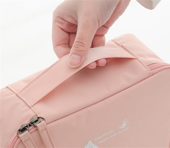 TOILETRY ORGANIZER