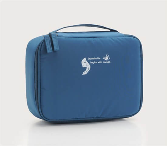 TOILETRY ORGANIZER