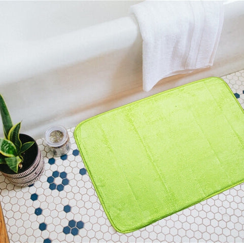 FLOOR MAT