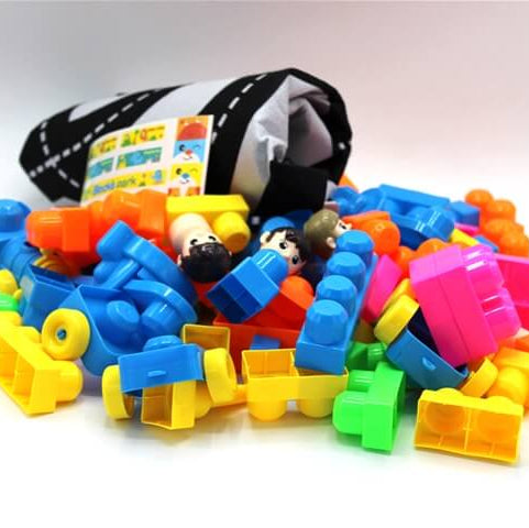 PLAYING BLOCKS WITH MAT