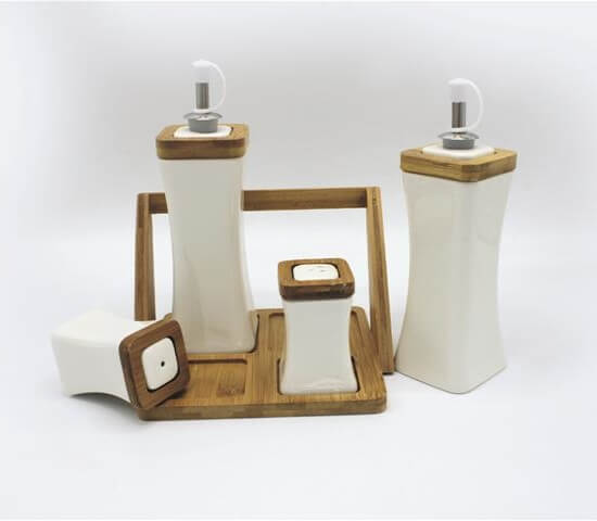 PORCELAIN OIL & PEPPER SET WITH BAMBOO BASE
