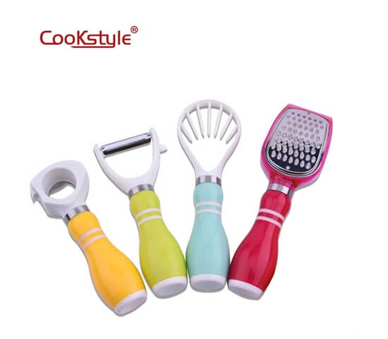 KITCHEN GADGET SET