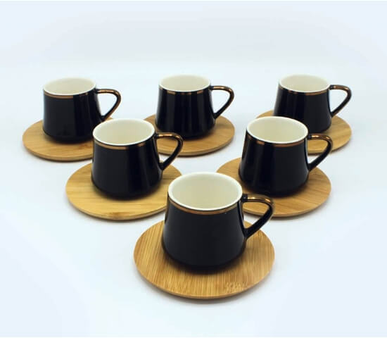 COFFEECUPS WITH BAMBOO PLATES