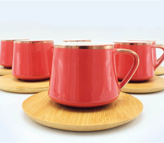 COFFEECUPS WITH BAMBOO PLATES